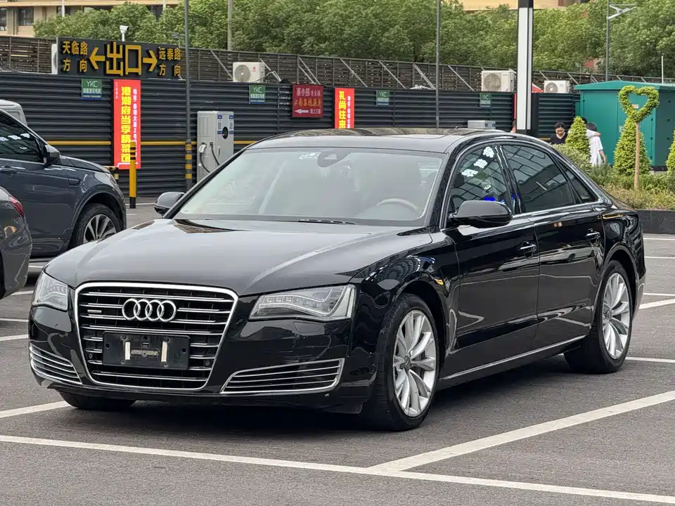 Audi A8