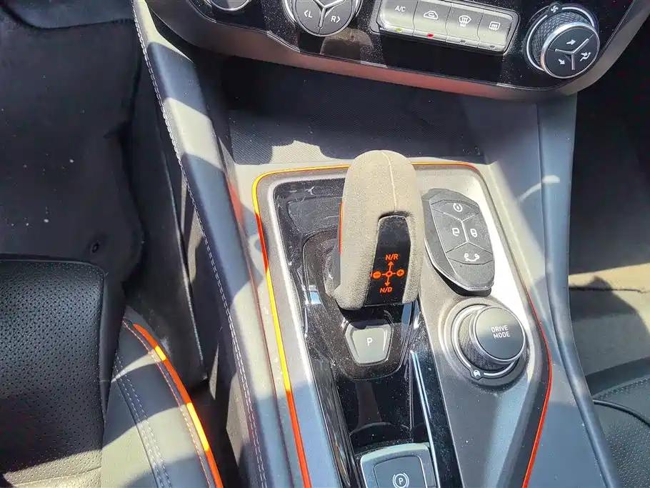 Lynk & Co 02 Hatchback