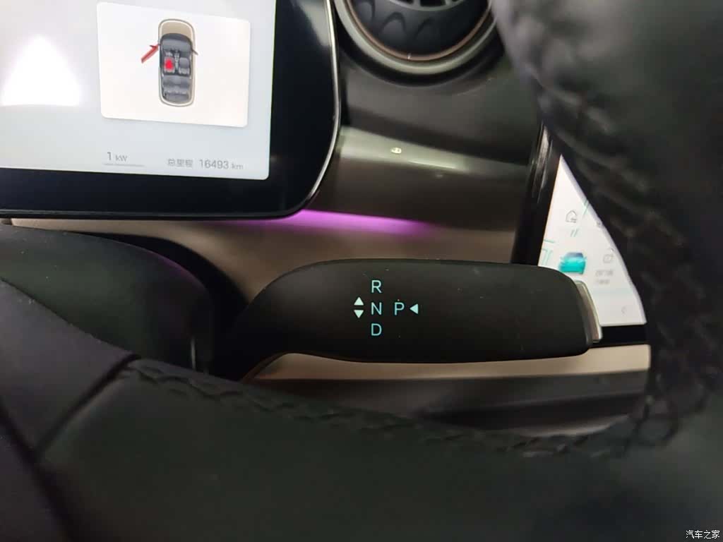 BYD Dolphin, 2025 14