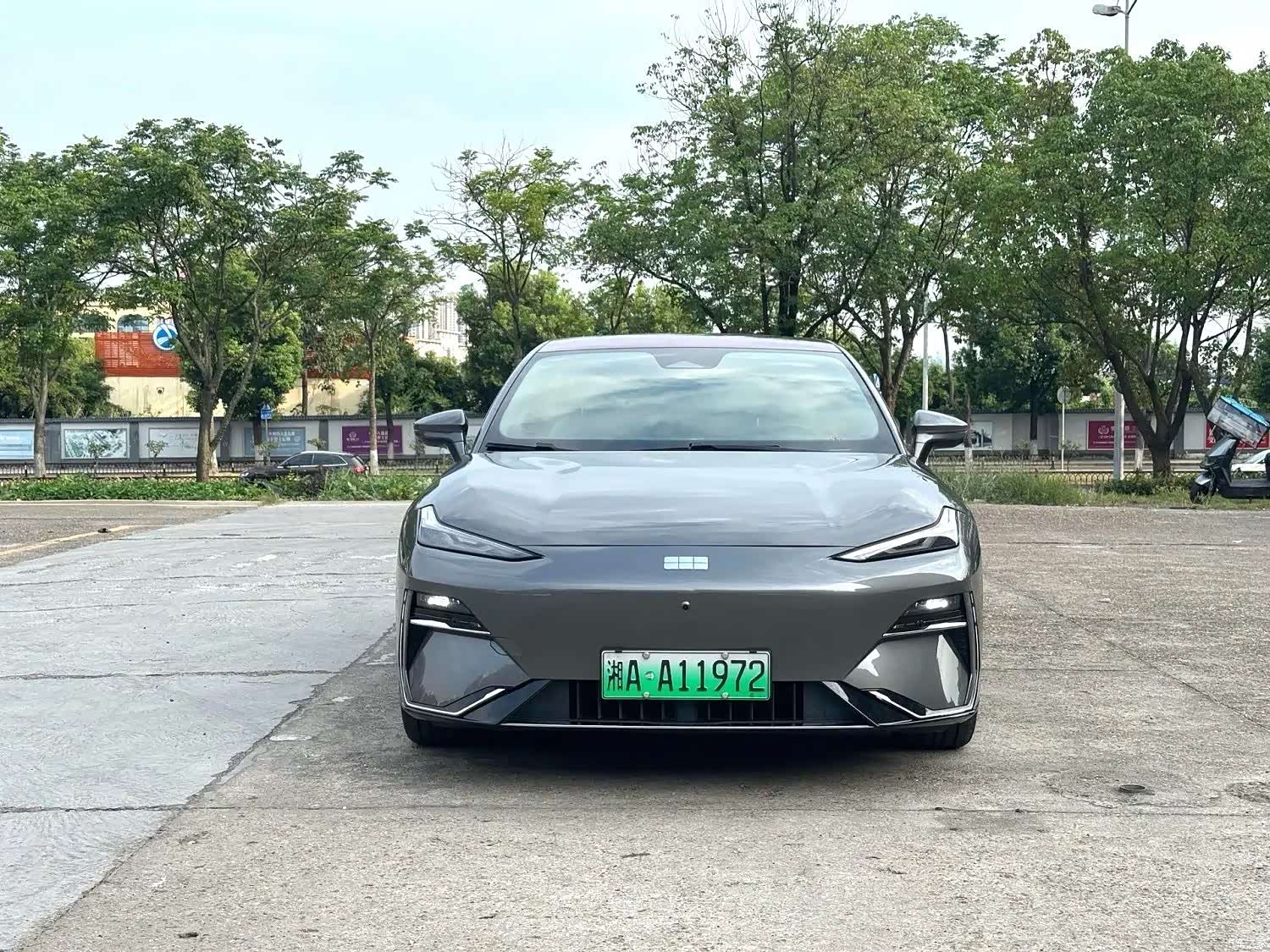 Geely E8, 2024 2