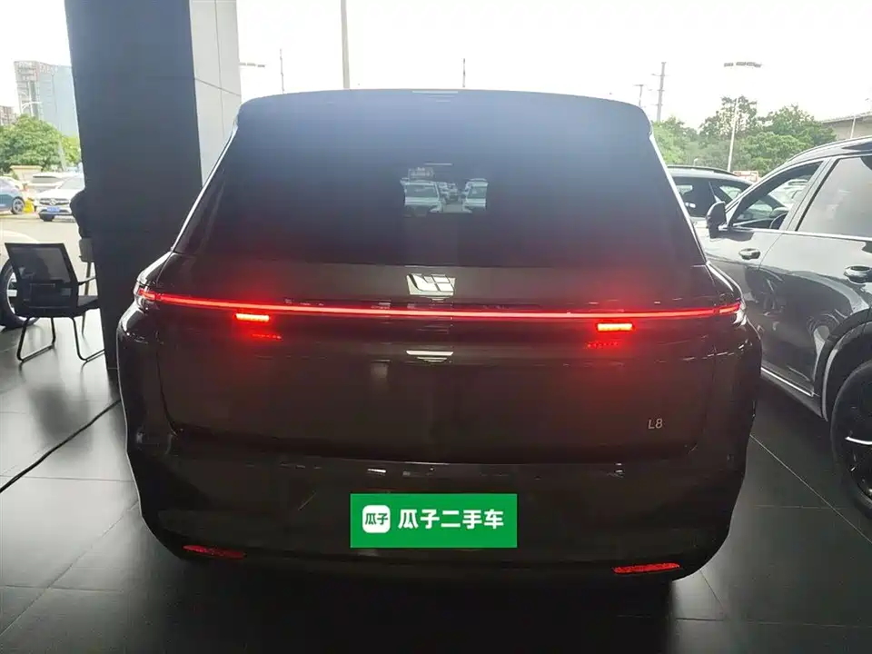 Li Auto Ideal L8