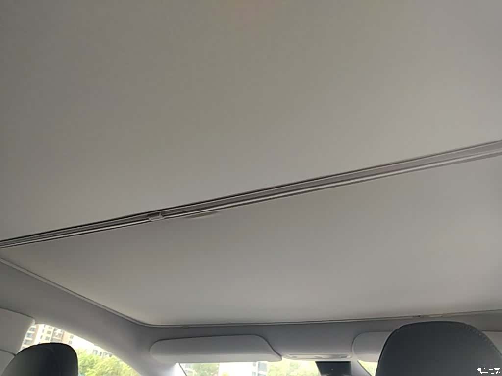 Tesla Model Y, 2025 18