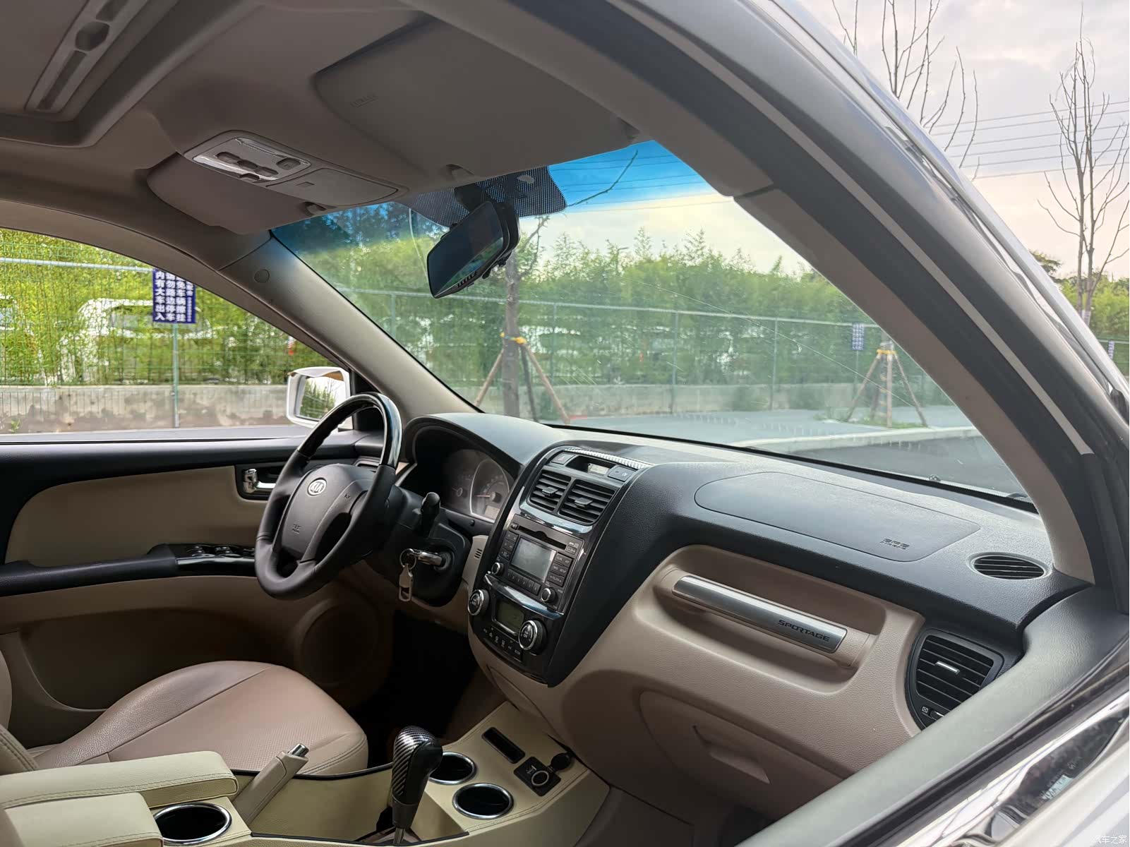 Kia GL, 2012 14