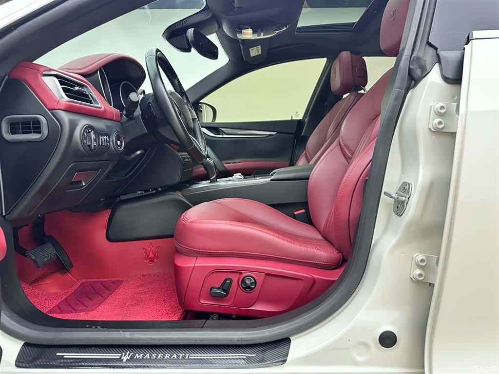 Maserati Ghibli, 2018 6