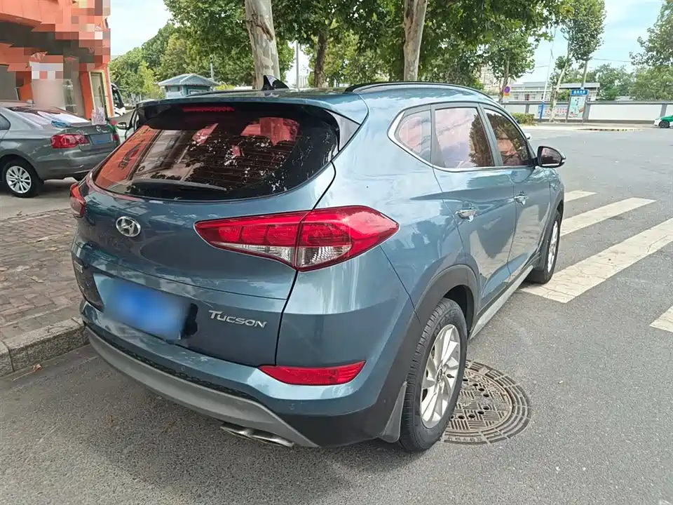 Hyundai Tucson