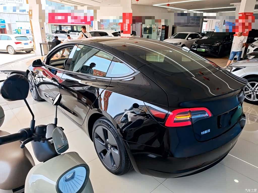 Tesla Model 3, 2023 все фото