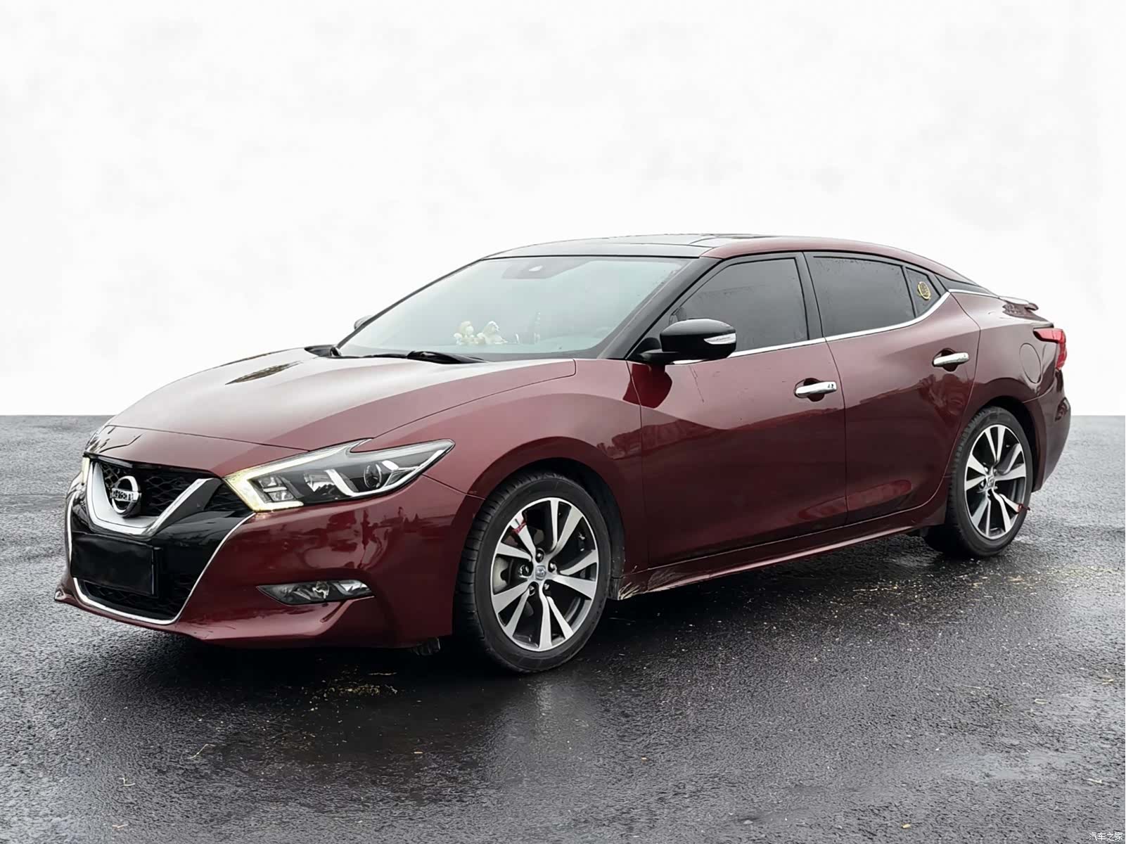 Nissan XL