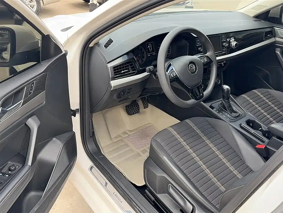 Volkswagen Lavida