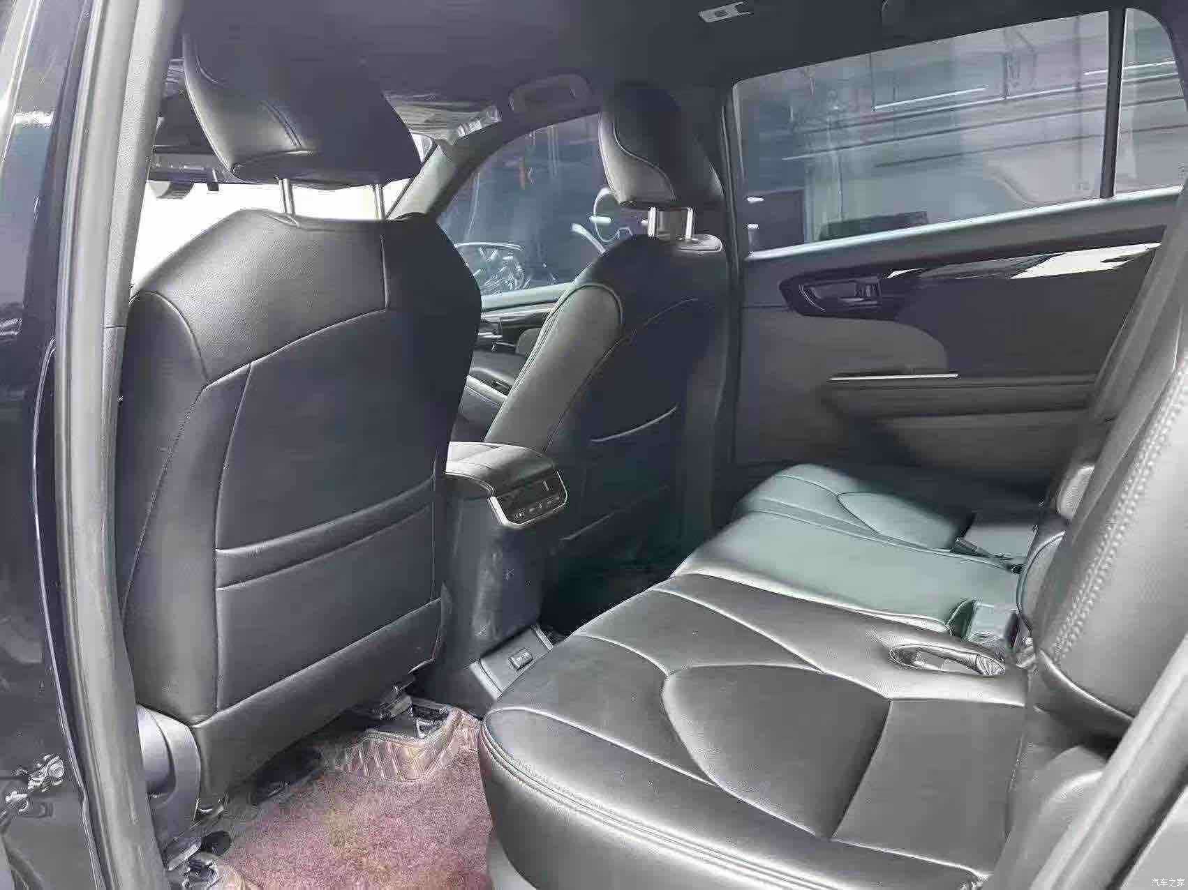 Toyota Crown, 2023 12