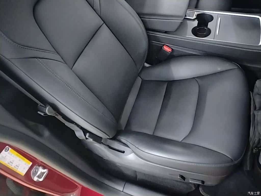 Tesla Model Y, 2021 25