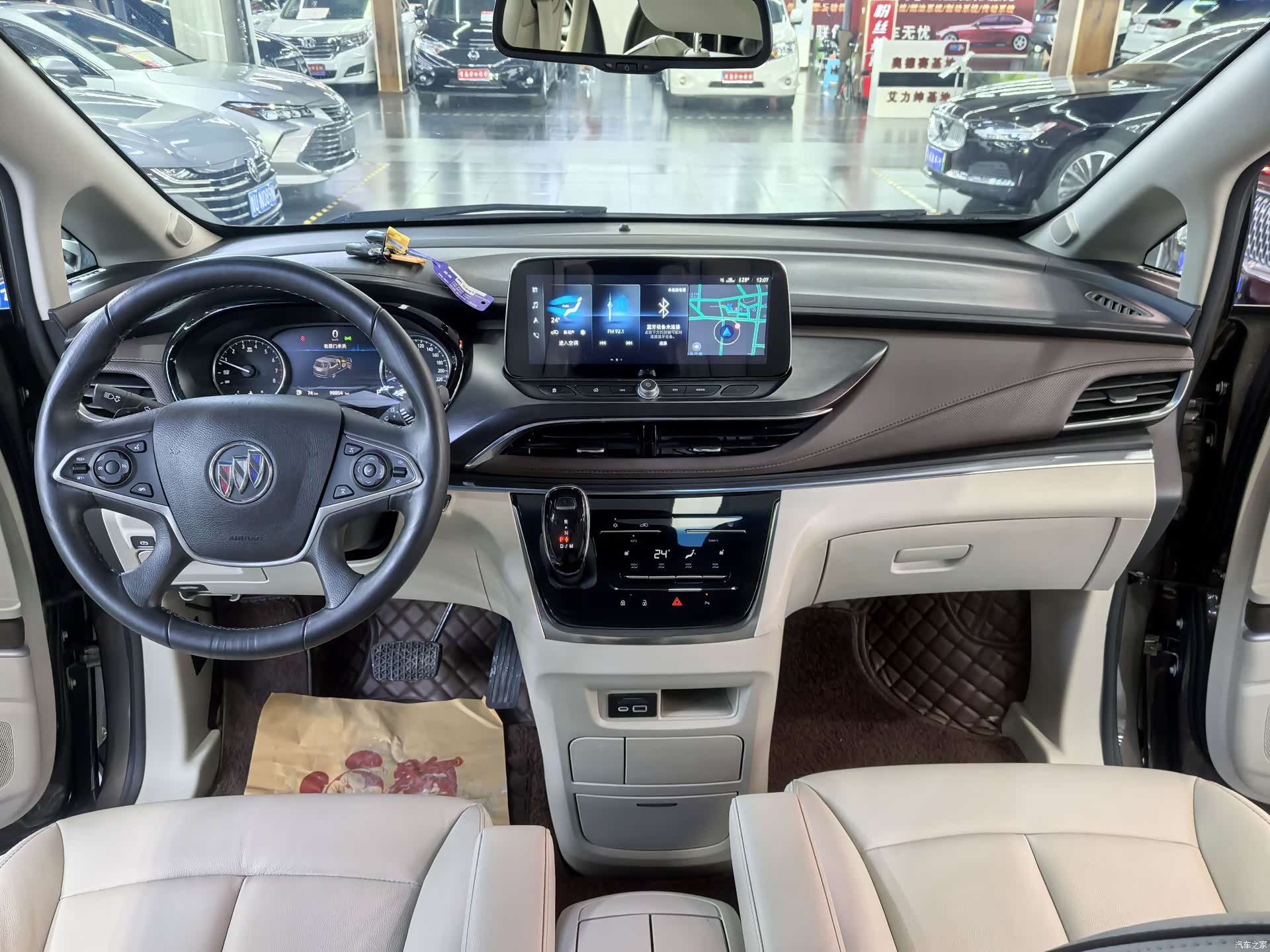 Buick GL8, 2021 6