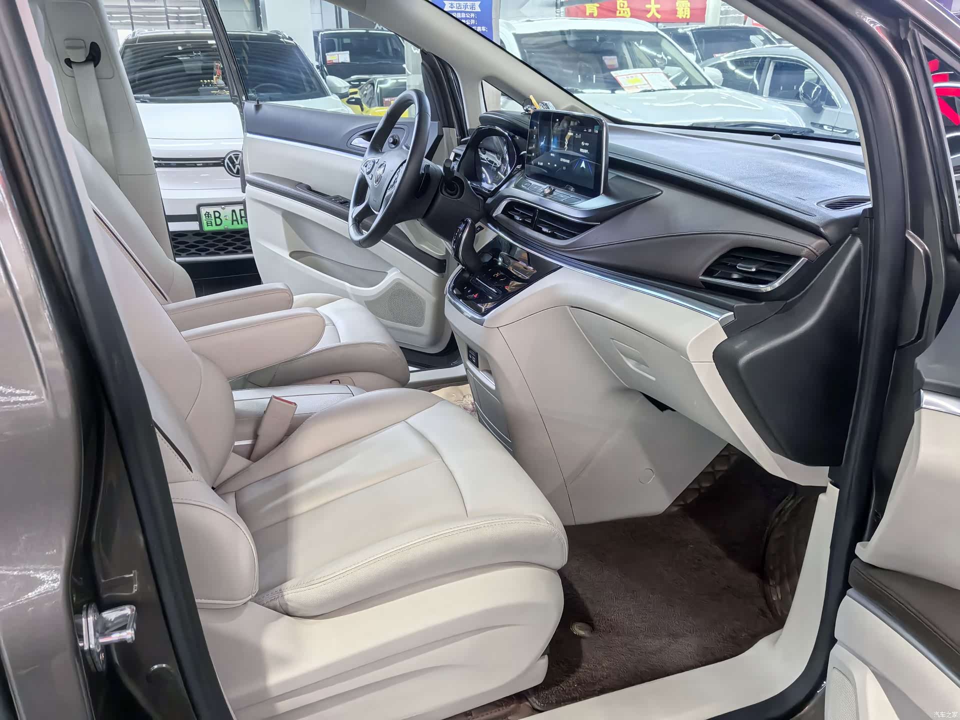 Buick GL8, 2021 10