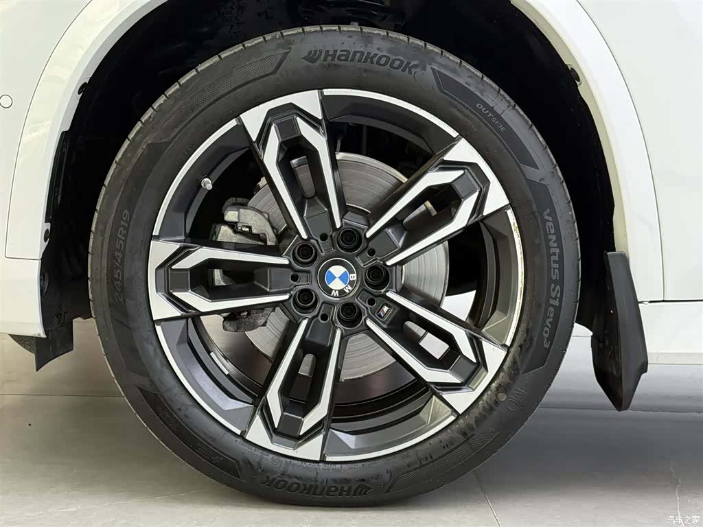 BMW X1, 2024 11