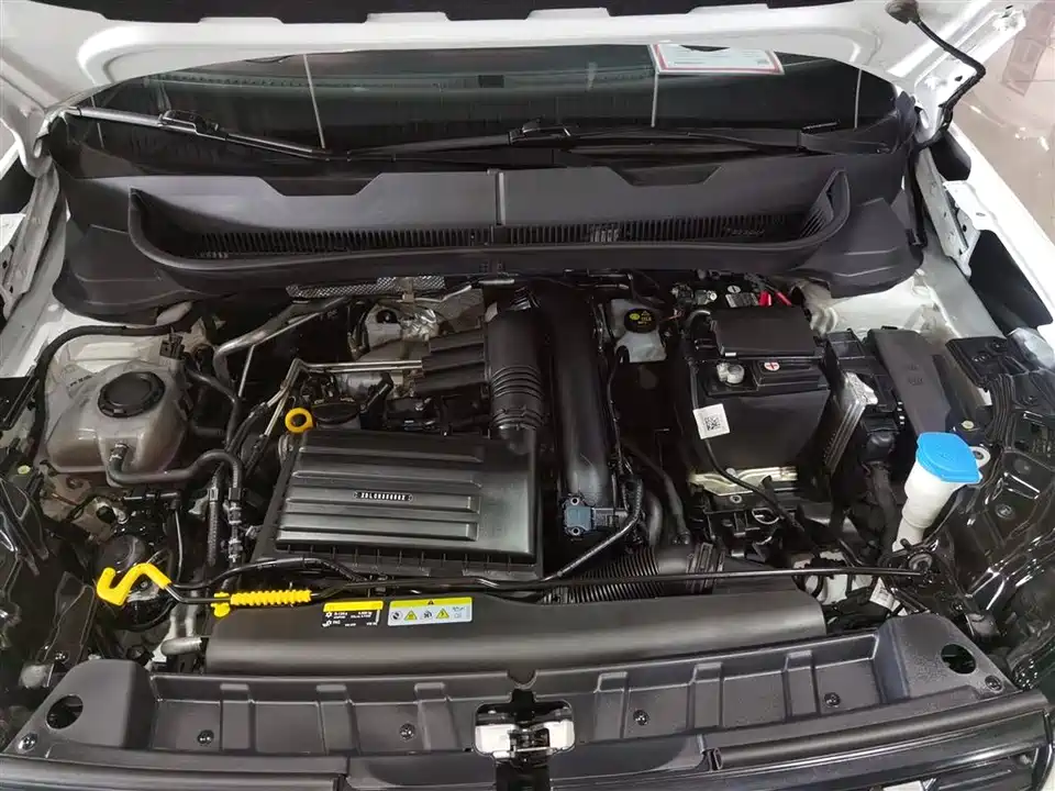 Volkswagen Exploring the shadow