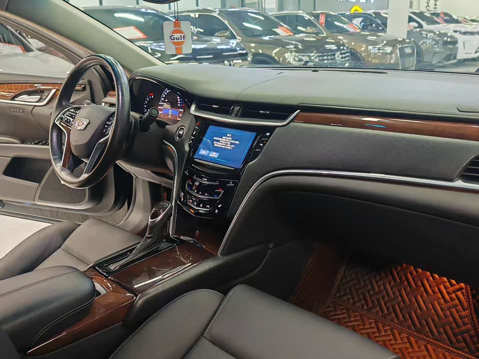 Cadillac XTS