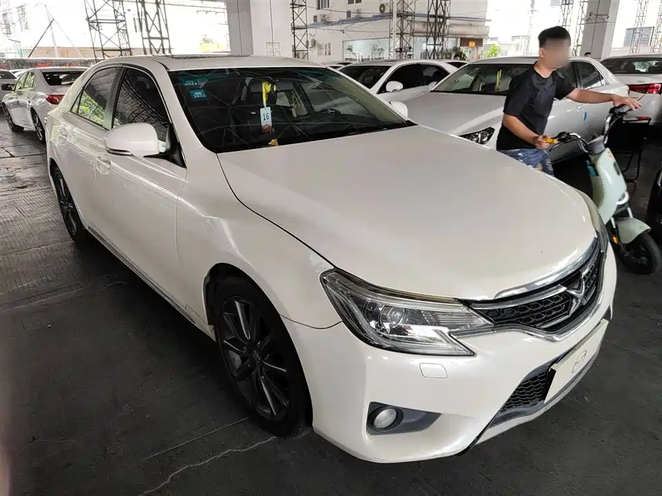 Toyota Reiz Toyota Reiz