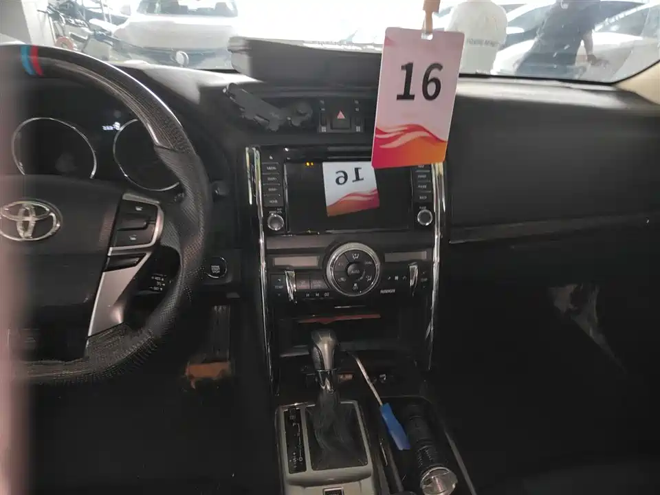 Toyota Reiz Toyota Reiz