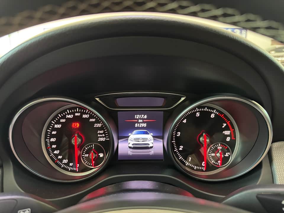 Mercedes-Benz CLA Mercedes-Benz CLA