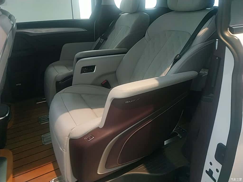 Buick GL8, 2022 17