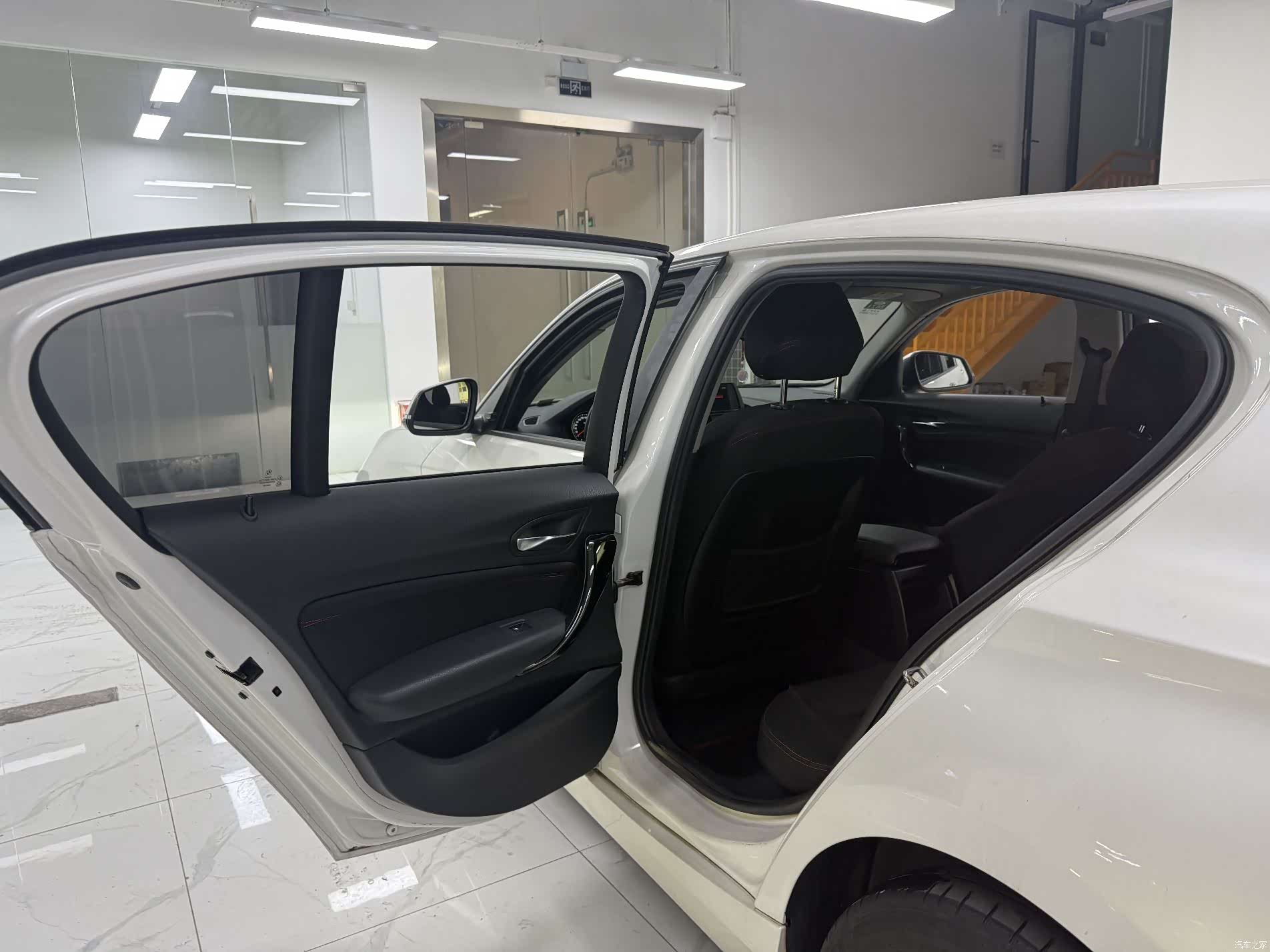 BMW 1 Series, 2019 12