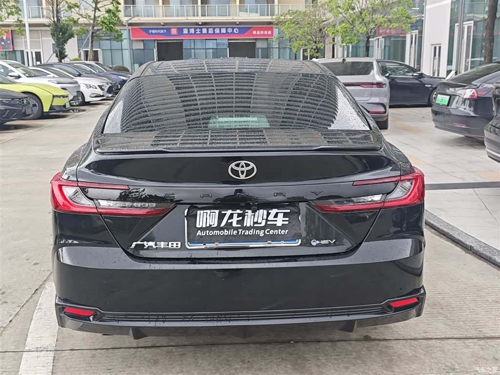 Toyota Camry, 2025 3