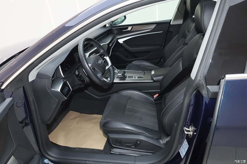 Audi A7L, 2024 17
