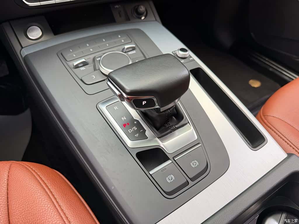 Audi Q5L, 2019 9