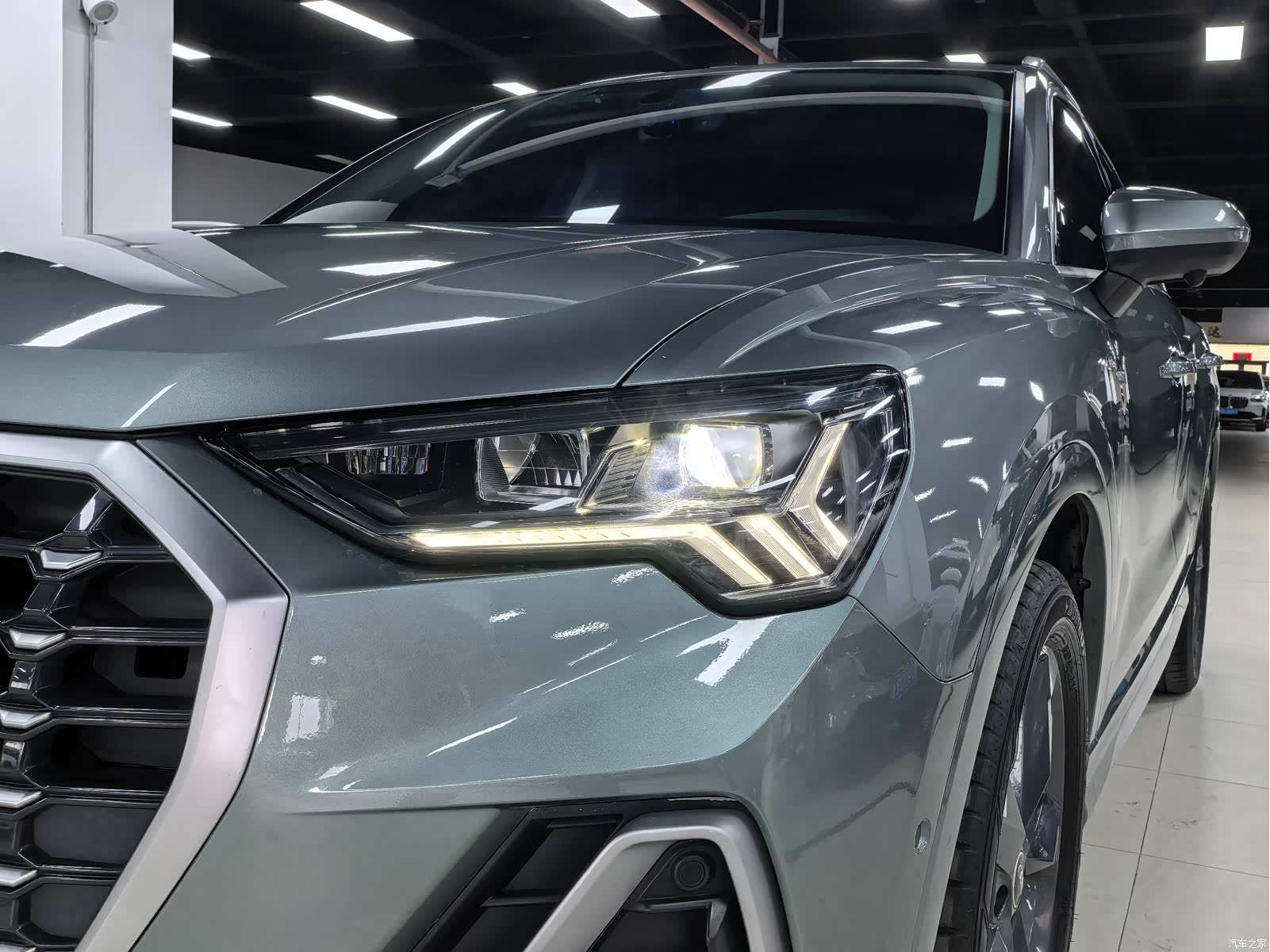 Audi Q3, 2022 4