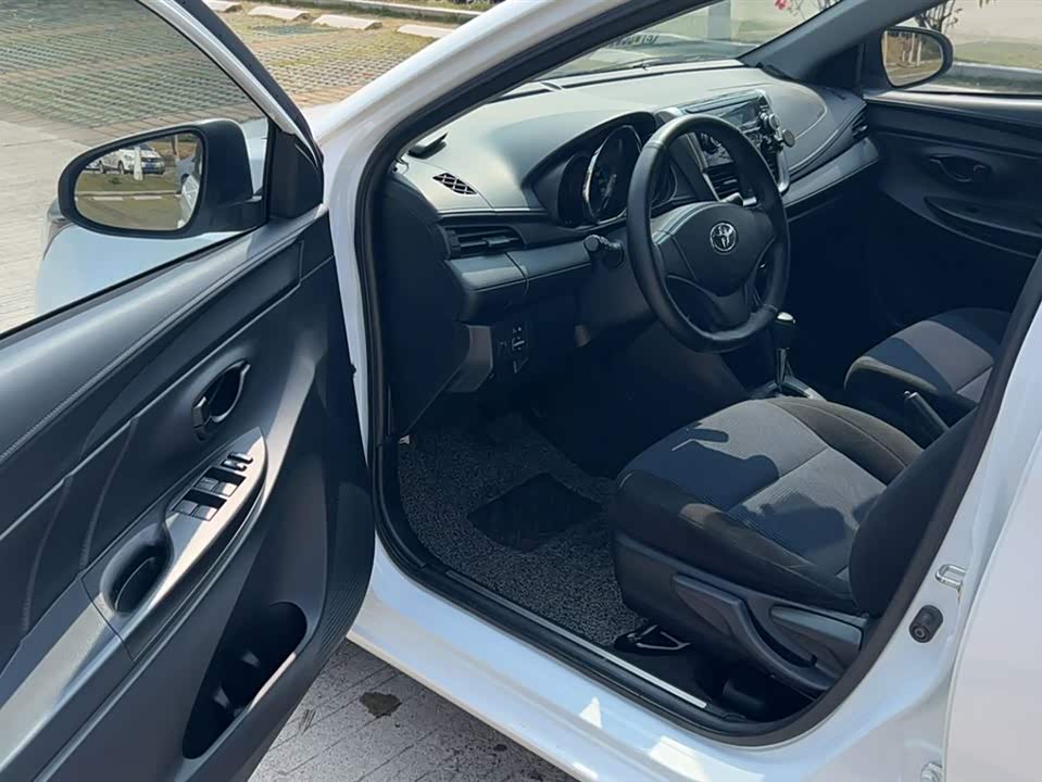 Toyota YARiS L Zhixuan