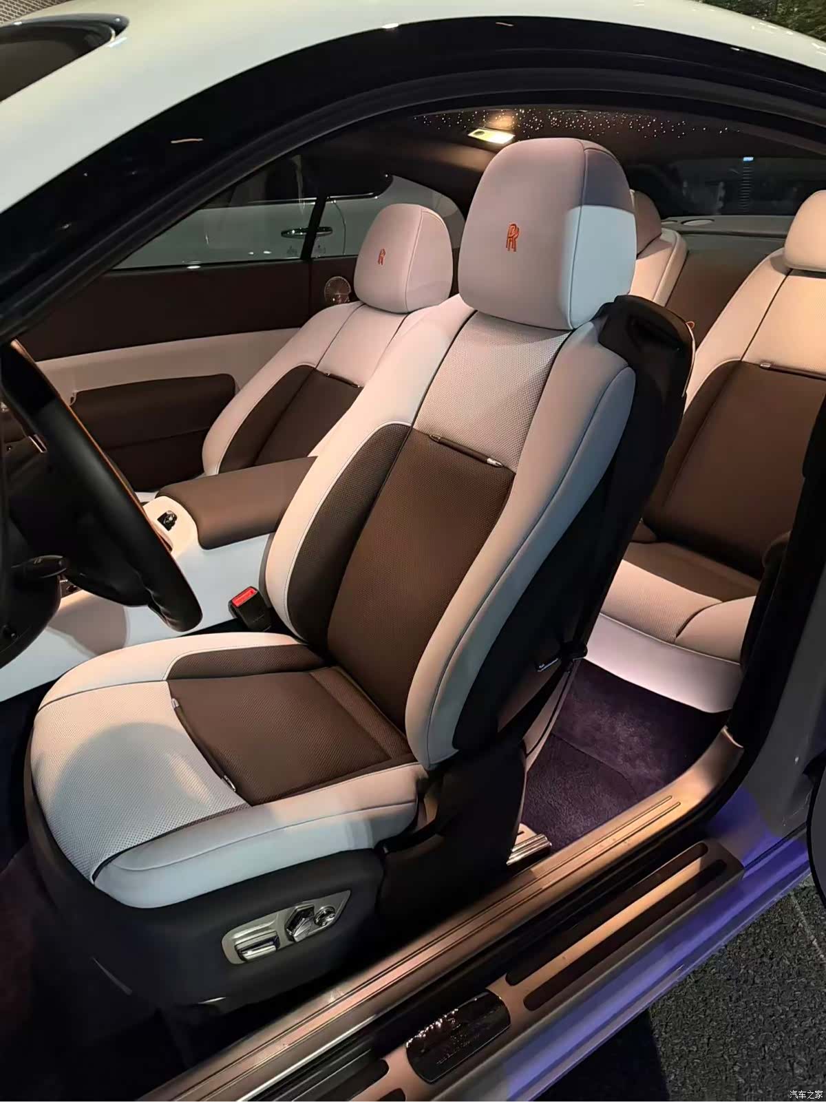 Rolls-Royce Wraith, 2016 3
