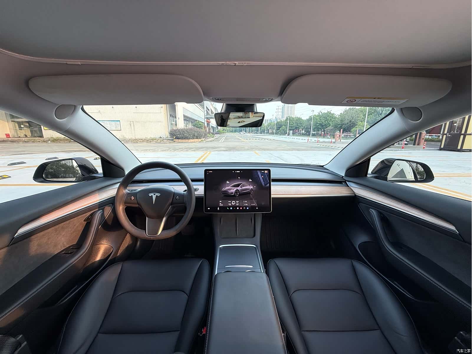 Tesla Model 3, 2022 7