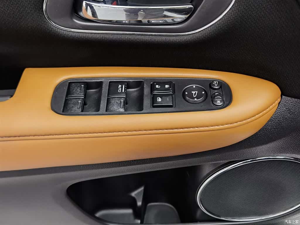 Honda Vezel, 2015 9