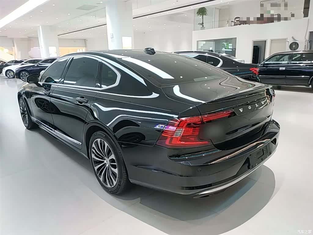 Volvo S90, 2024 все фото
