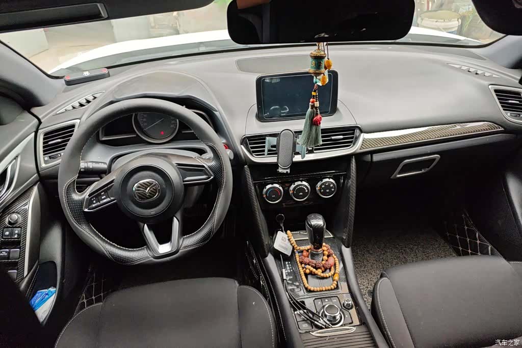 Mazda CX-4, 2018 12