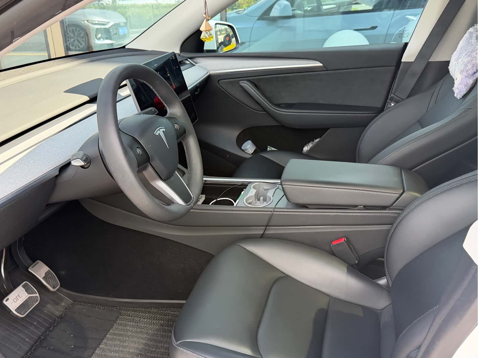 Tesla Model Y, 2024 3