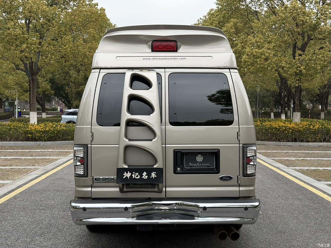 Ford E350, 2012 20
