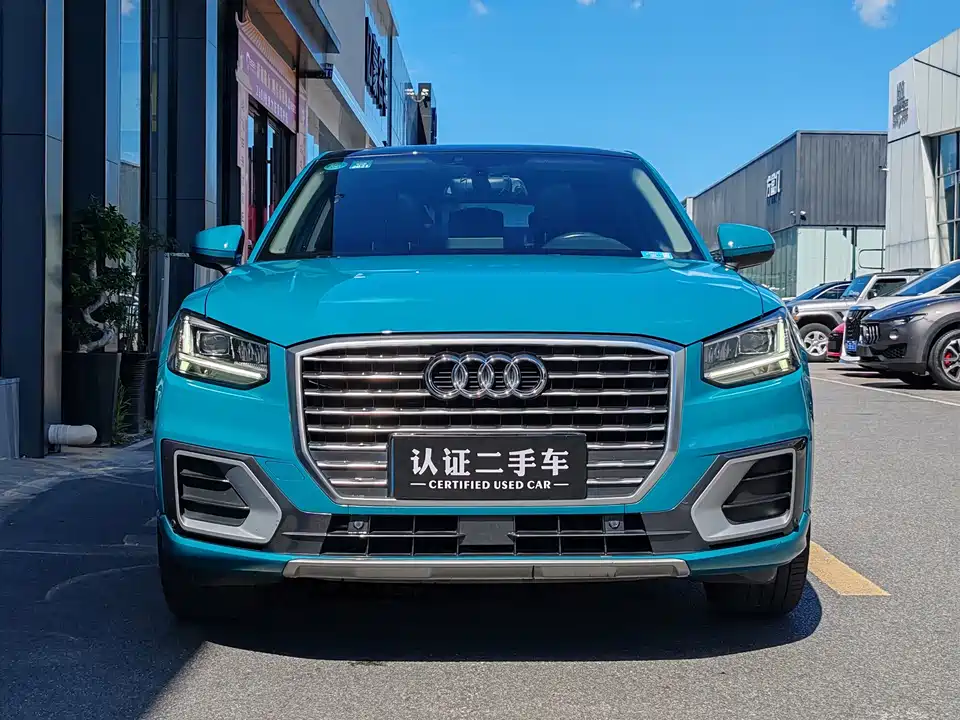 Audi Q2L