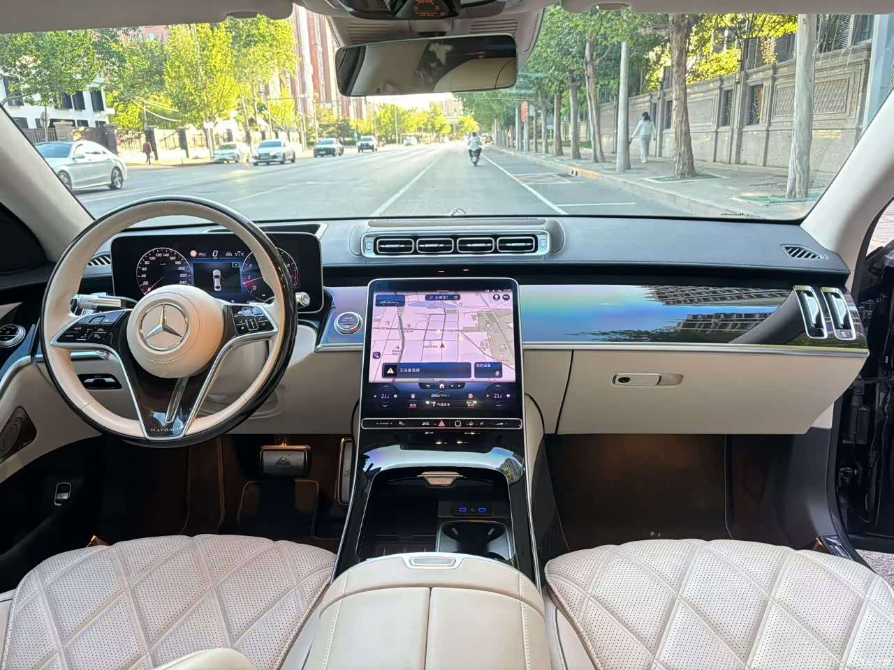 Maybach S-Class, 2022 7
