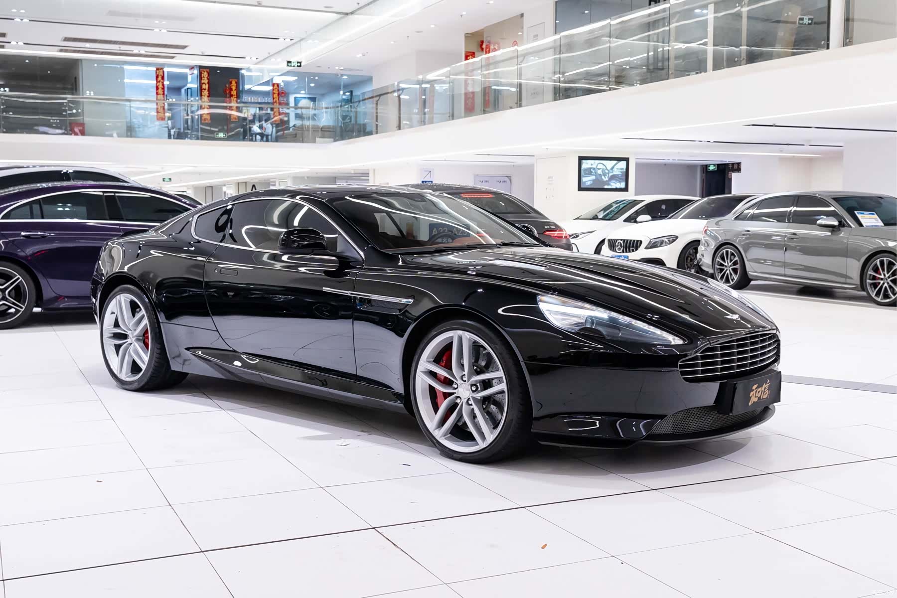 Aston Martin DB9, 2016 3