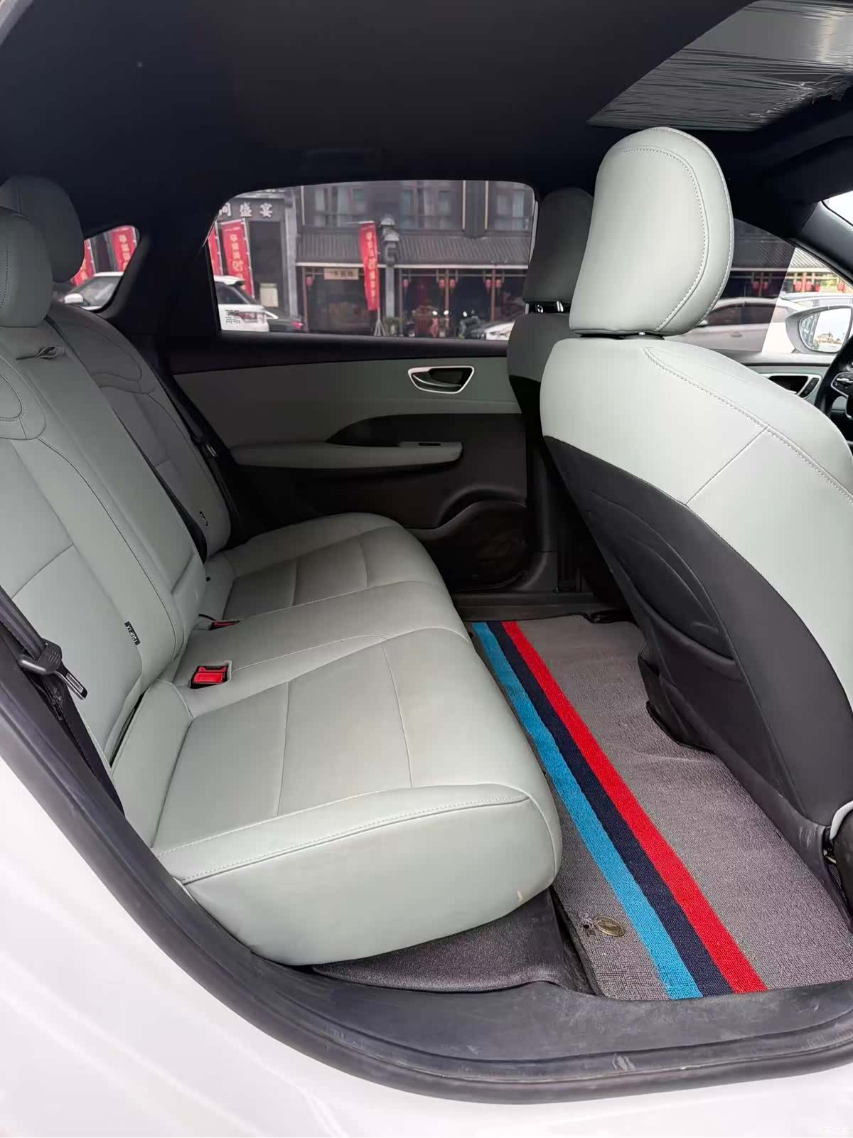 Roewe D6, 2025 13