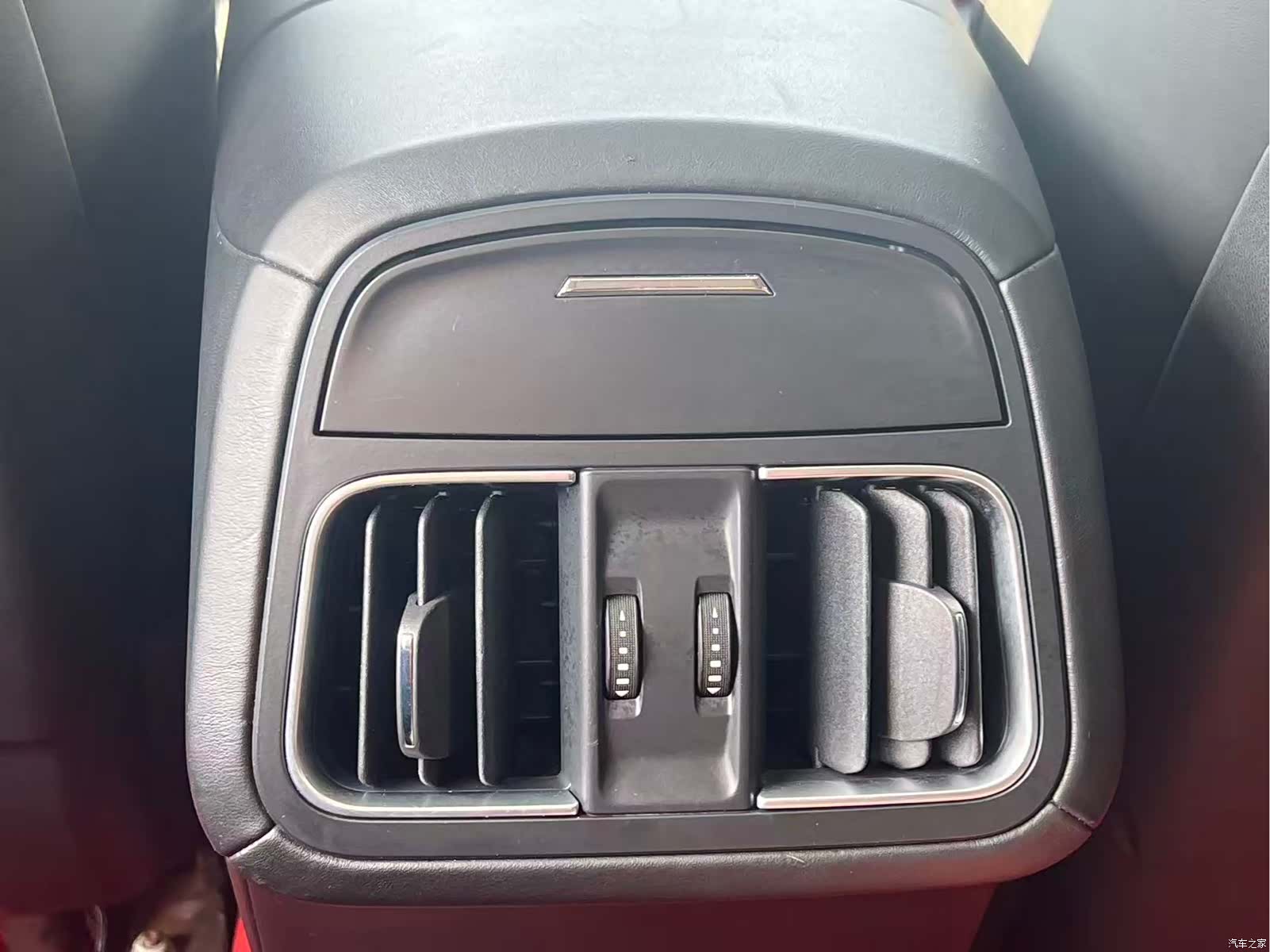 Maserati Levante, 2016 13