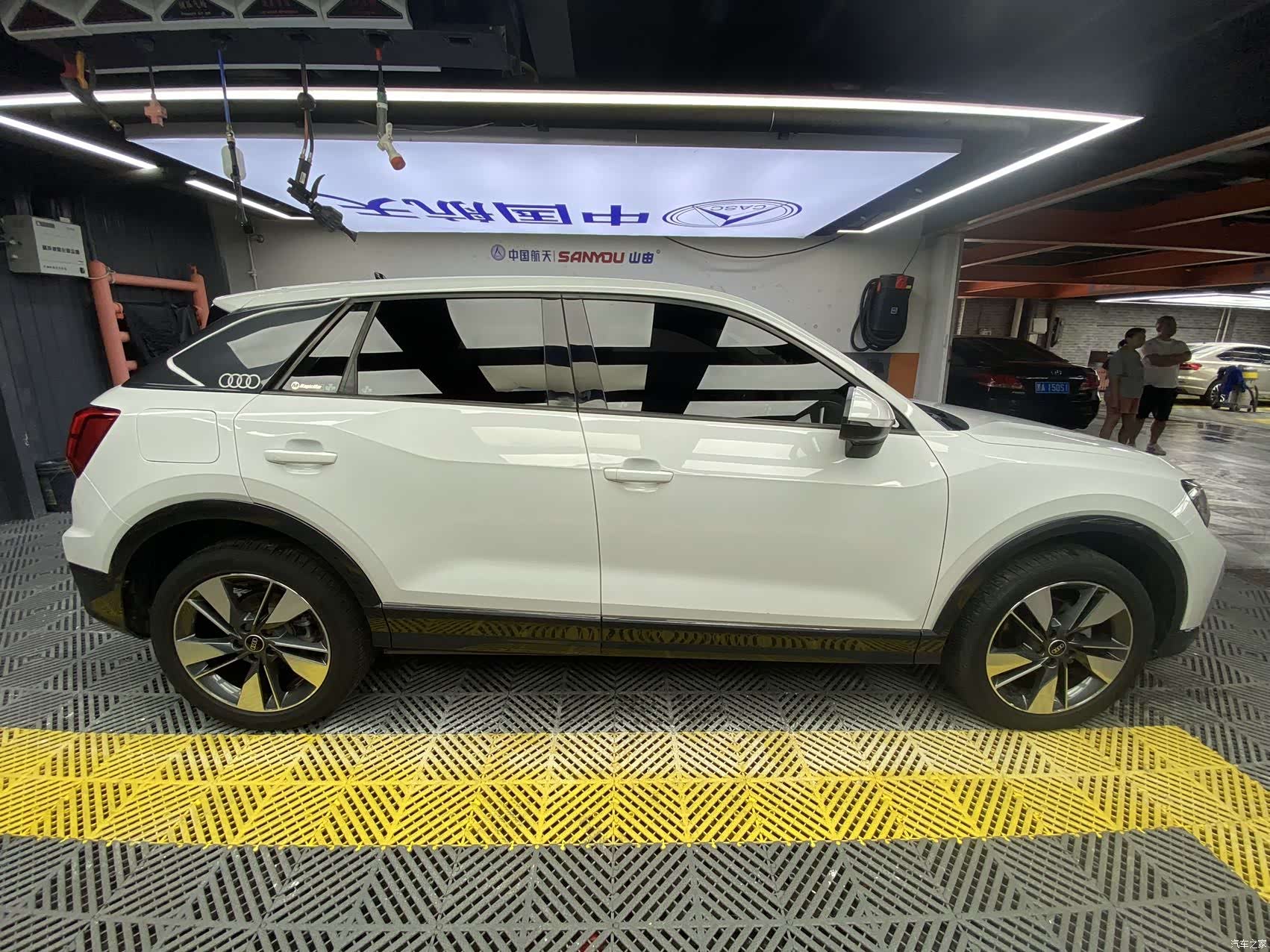 Audi Q2L, 2022 4