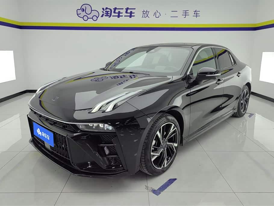 Lynk & Co 03