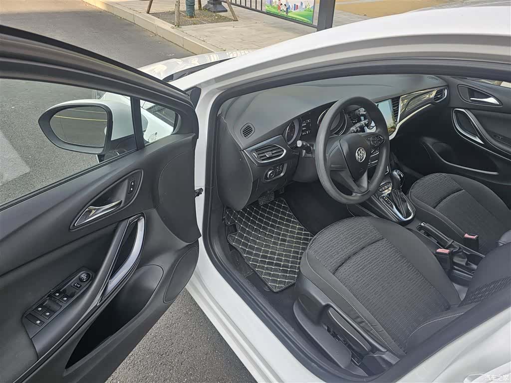Buick Verano, 2017 16