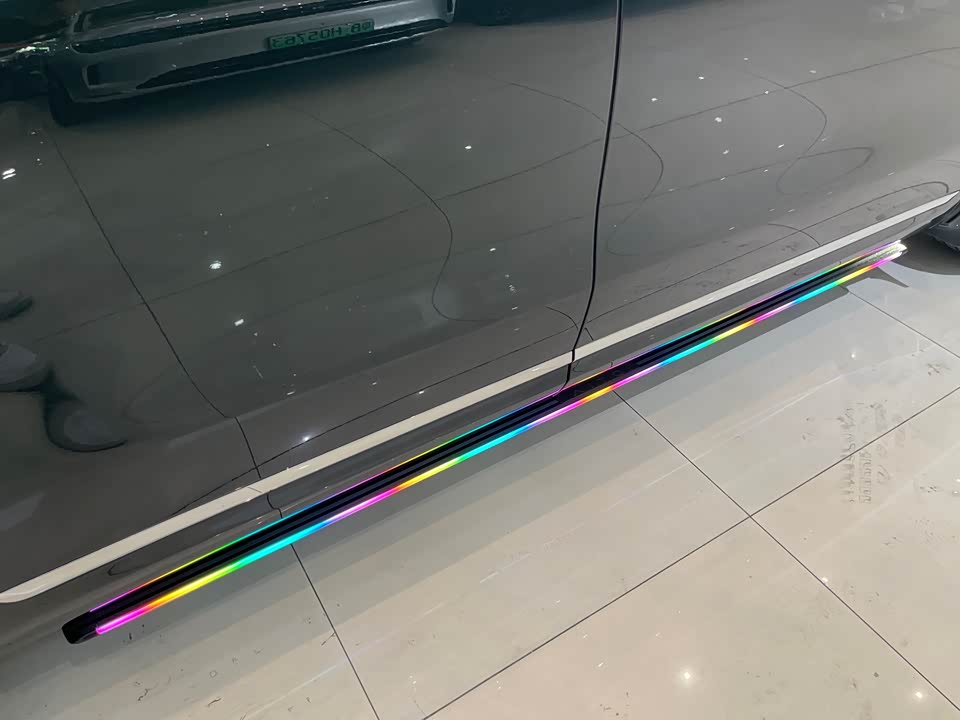 AITO Ask the world M9