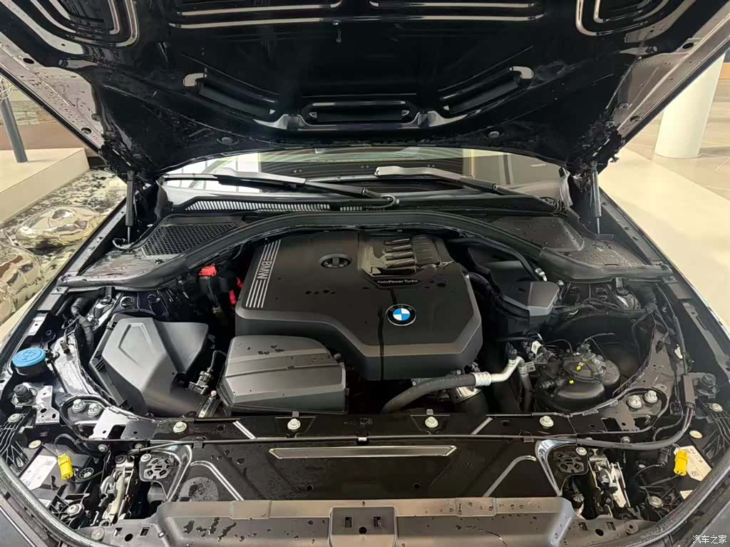 BMW 3 Series, 2024 2