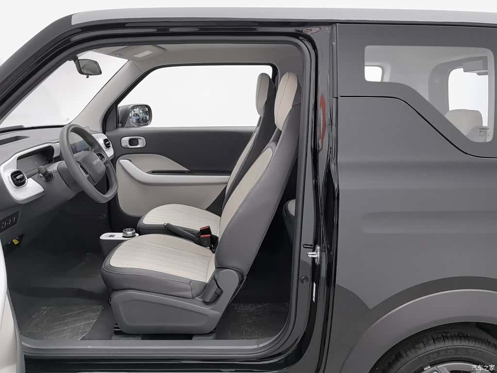 Geely Panda, 2025 10