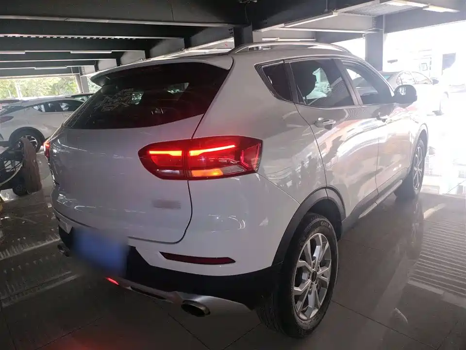 Haval H2s