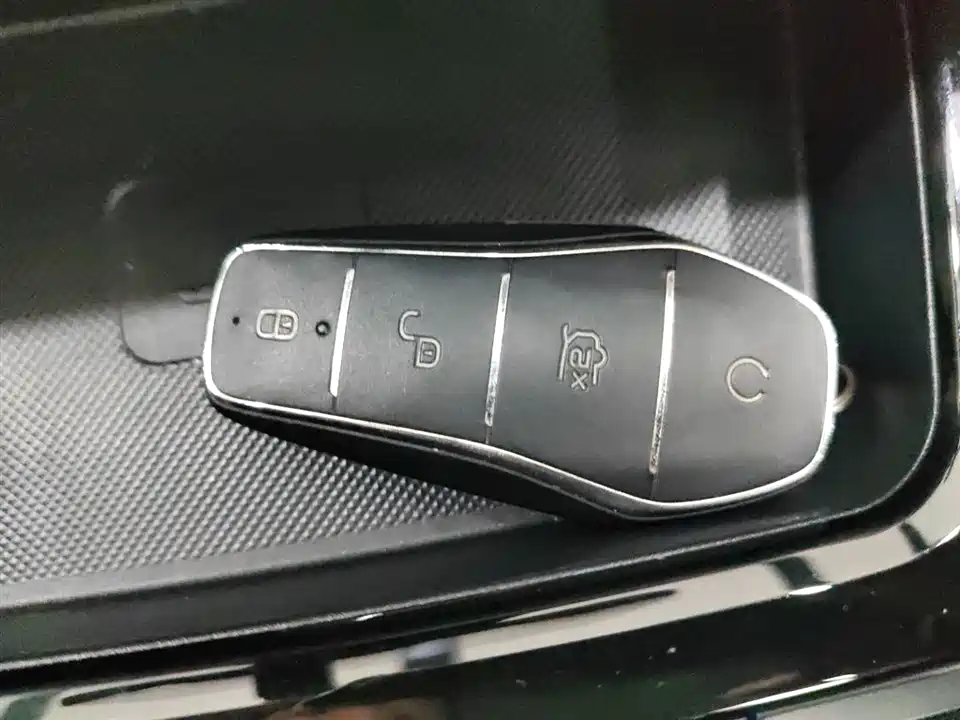 BYD Yuan Pro BYD Yuan Pro