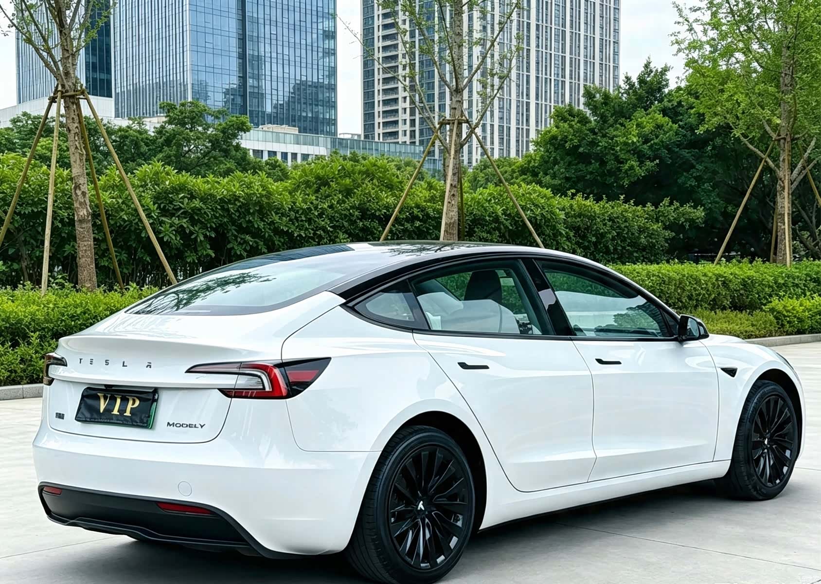 Tesla Model 3, 2024 8